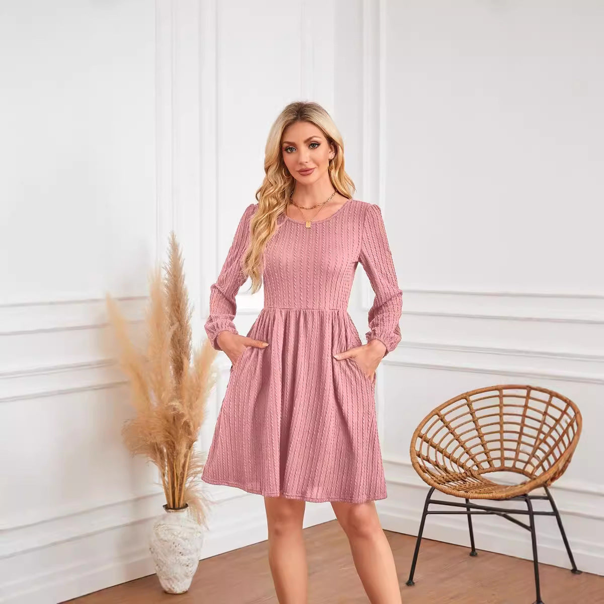 Robe en tricot à manches longues et poches pour femme