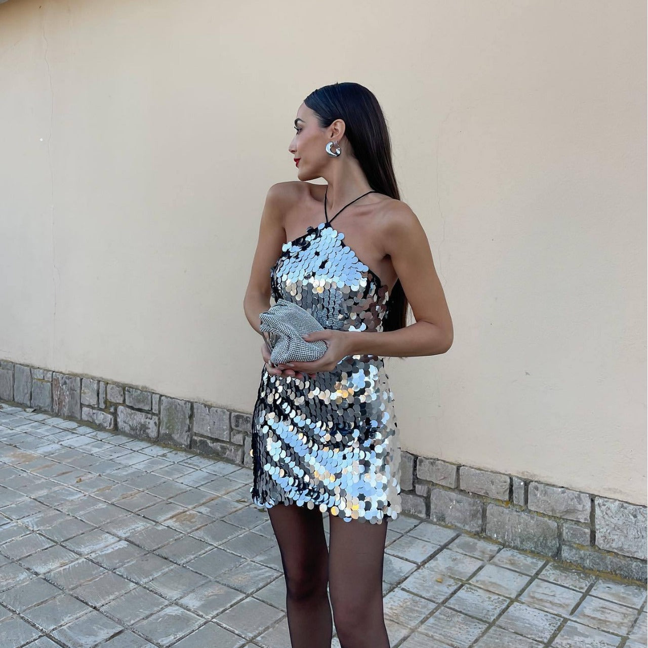 Robe irrégulière à paillettes colorées sexy à la mode pour femmes