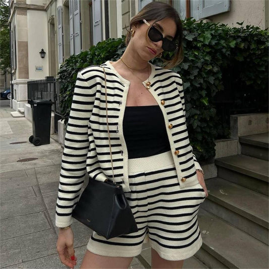 Women's Striped Round Neck Knitted Fashion Casual Sweaters